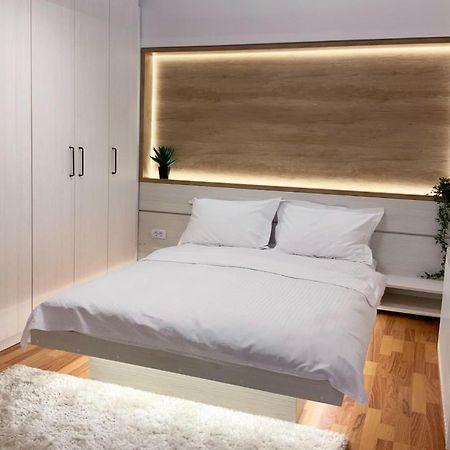 Iulius Loft Appartement Iasi Buitenkant foto