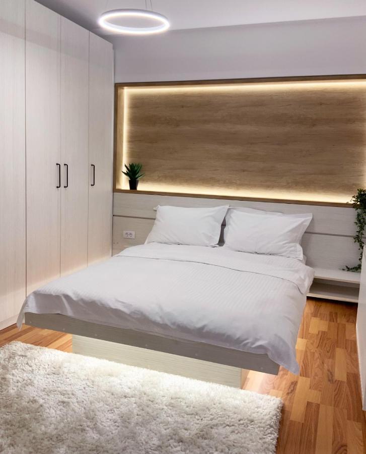 Iulius Loft Appartement Iasi Buitenkant foto