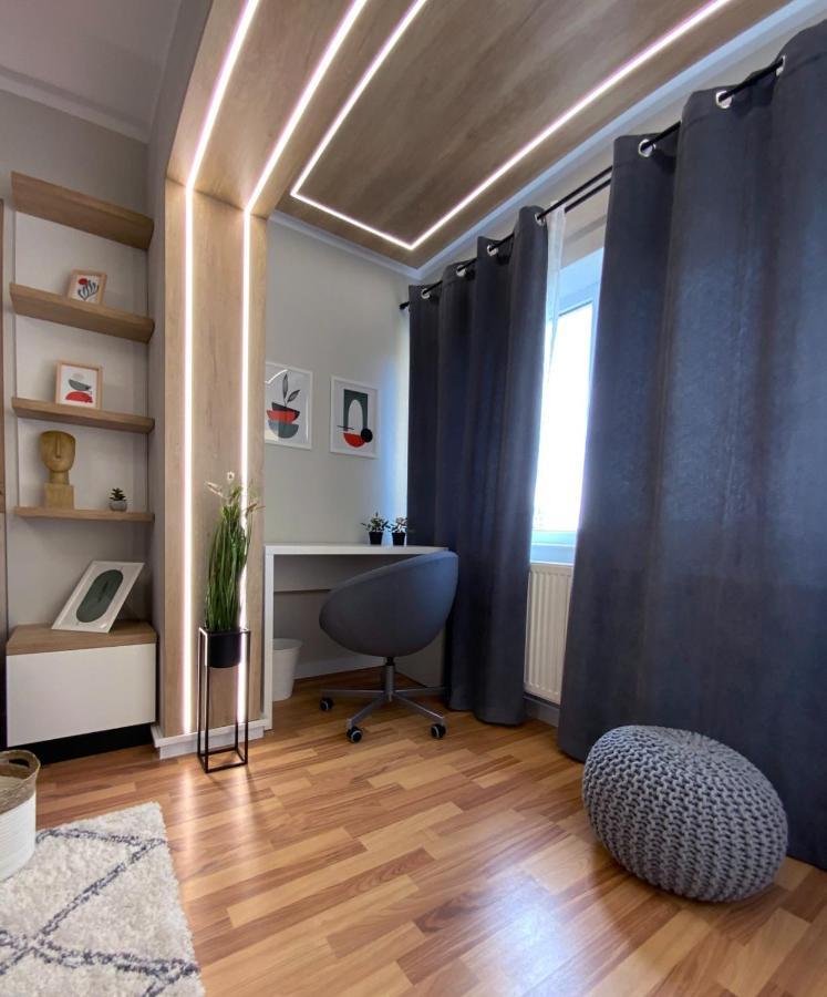 Iulius Loft Appartement Iasi Buitenkant foto